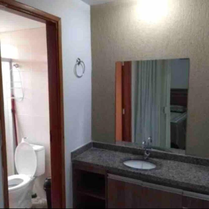 Confortavel Flat Climatizado Ate 5 Pessoas Apartamento *